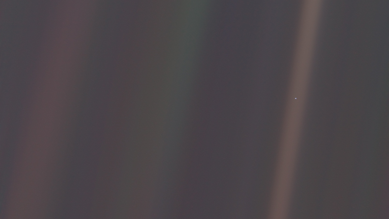 Pale Blue Dot. - Adaptive Samples